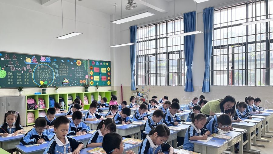 維格教育照明：專(zhuān)業(yè)教室燈，點(diǎn)亮求知之路