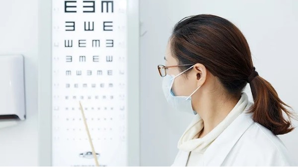 如何通過教室照明，做好青少年的近視防控？