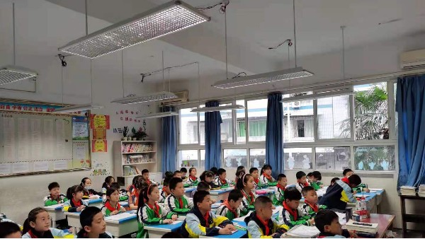 案例｜重慶市豐都縣第一小學(xué)教室照明改造，呵護(hù)學(xué)生視力健康